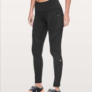 Lululemon keep the fleece tight 28” size 2